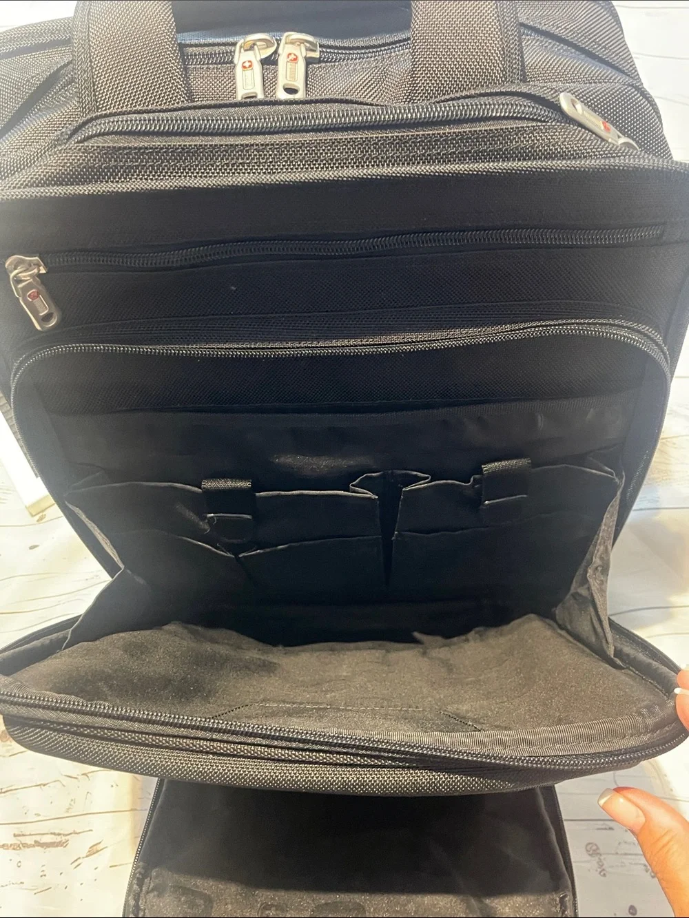 Dallchi-Sankyo Swiss Gear Black Men's Travel Backpack Preowned